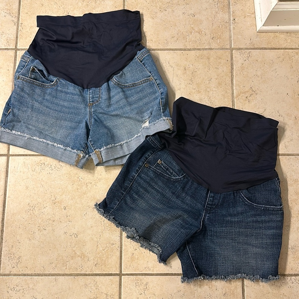Small maternity shorts